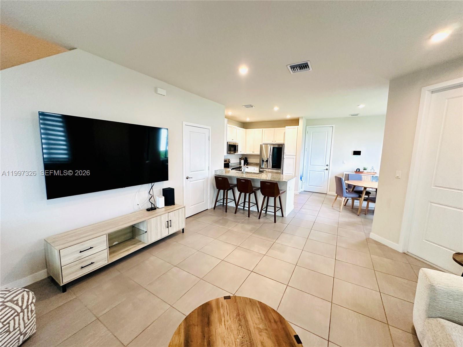 MC RESIDENTIAL - Residential