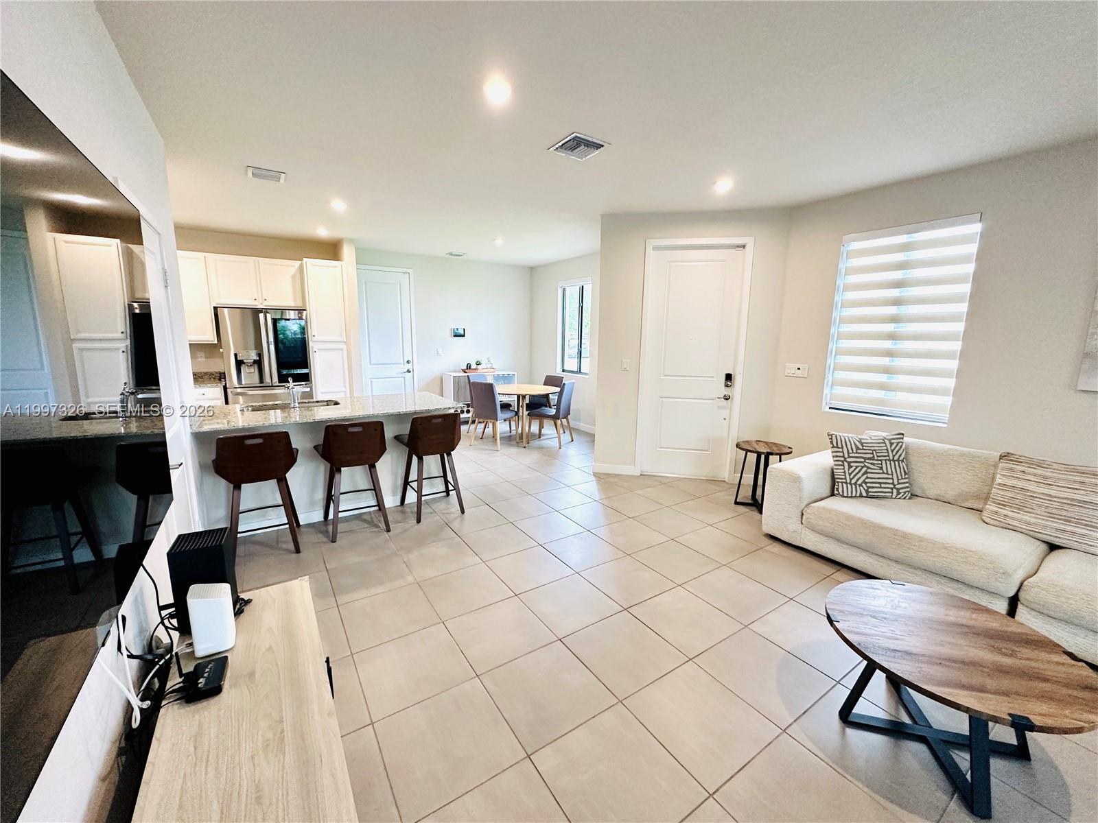 MC RESIDENTIAL - Residential