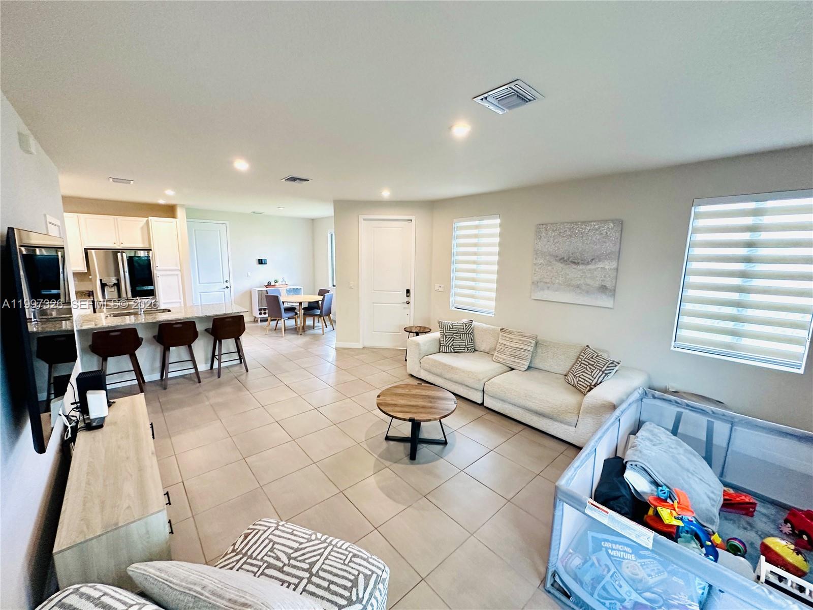 MC RESIDENTIAL - Residential