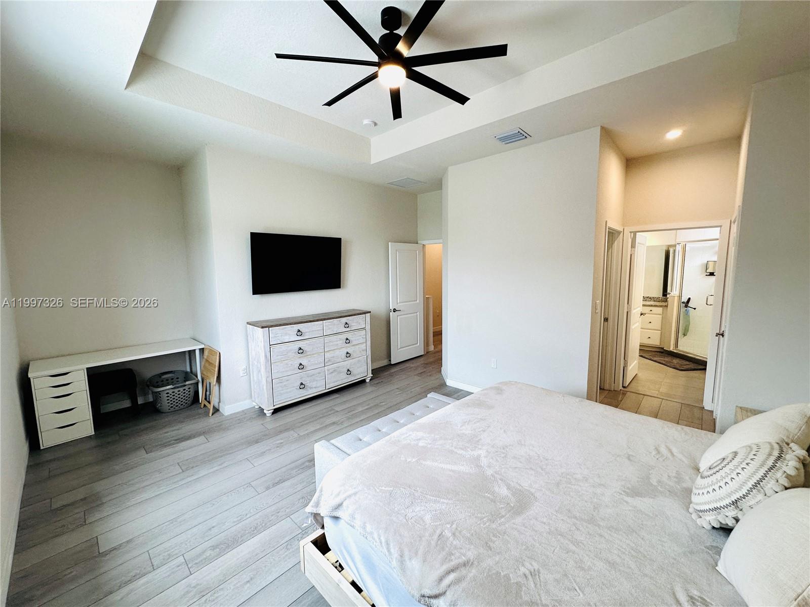 MC RESIDENTIAL - Residential