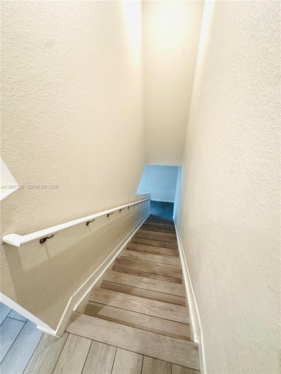 MC RESIDENTIAL - Residential