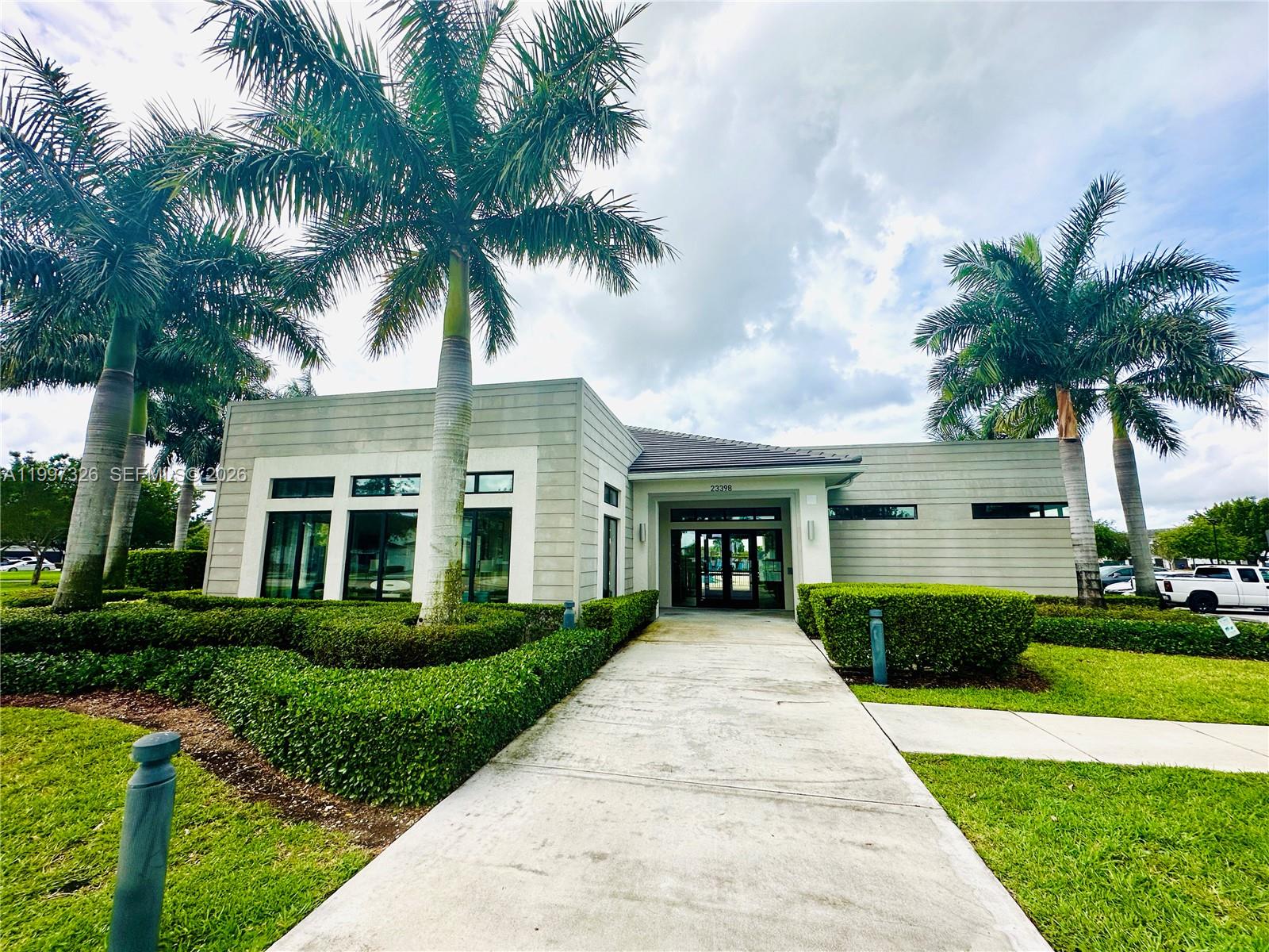 MC RESIDENTIAL - Residential