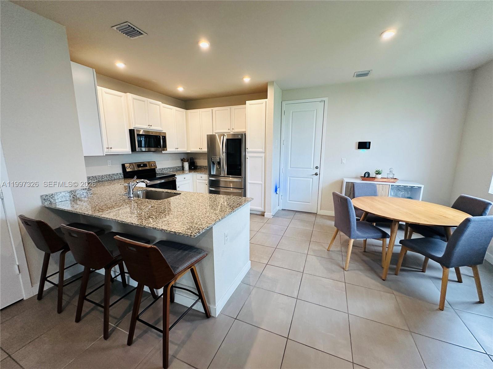 MC RESIDENTIAL - Residential