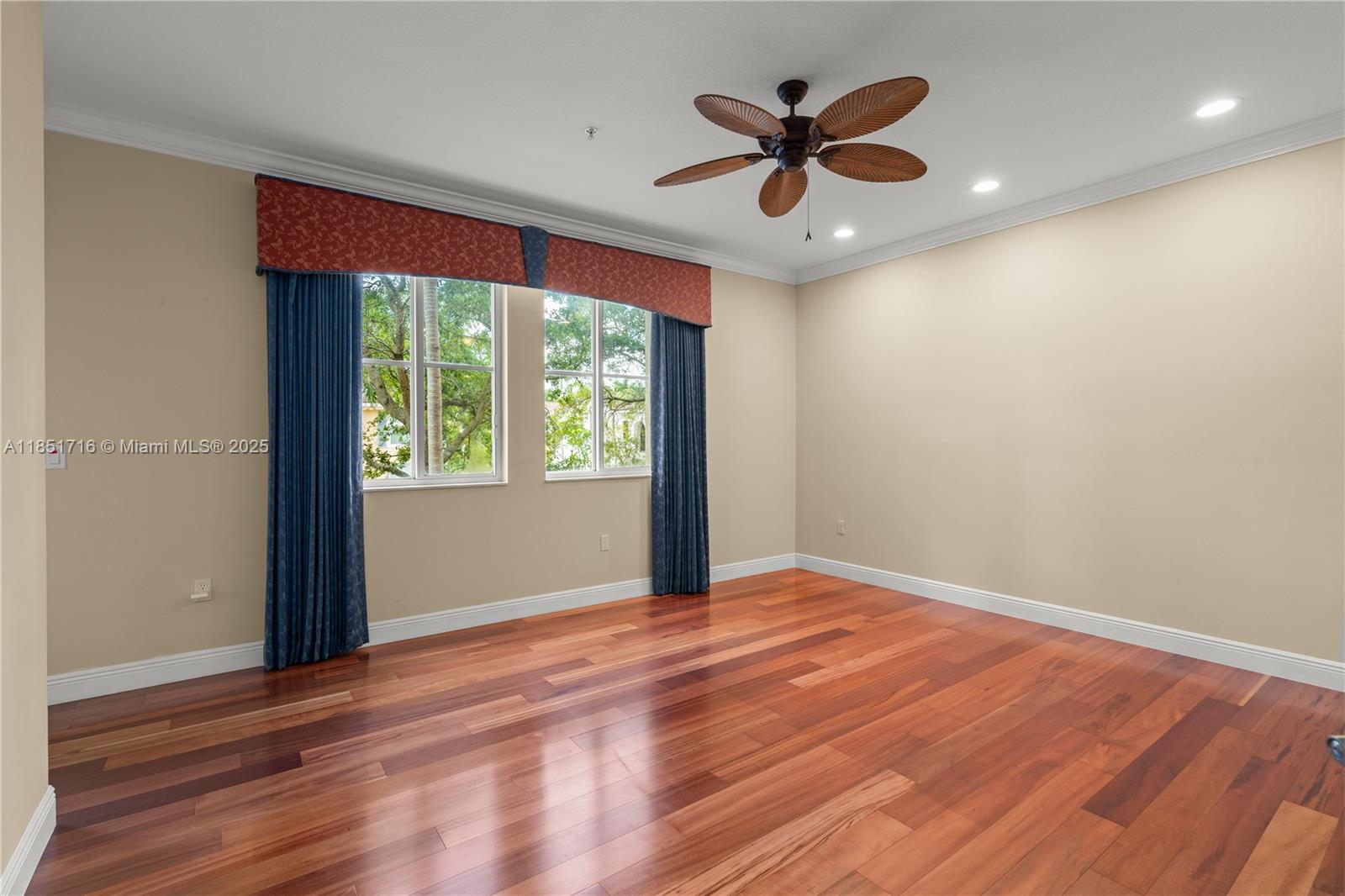 VILLA CASTILLE CONDO - Residential