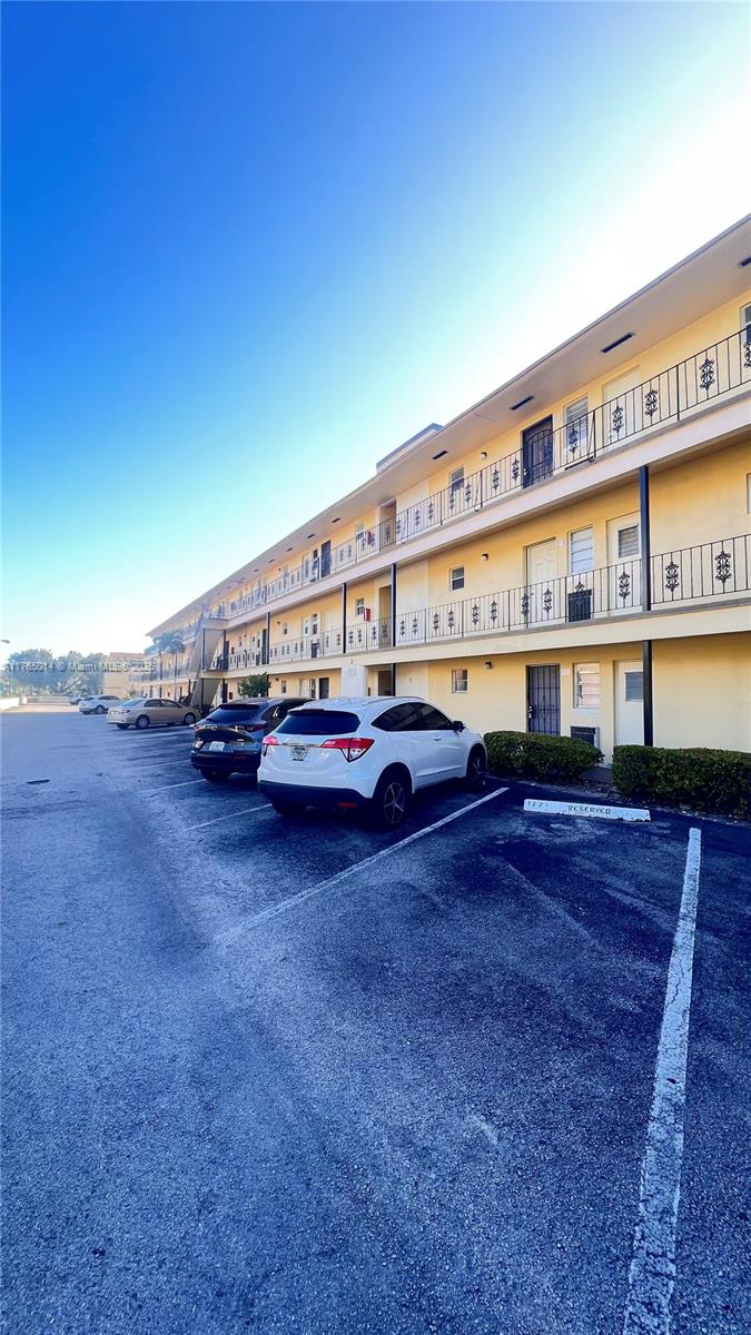 Rental Property at Address Not Disclosed, Aventura, Miami-Dade County, Florida - Bedrooms: 1 
Bathrooms: 1  - $1,600 MO.
