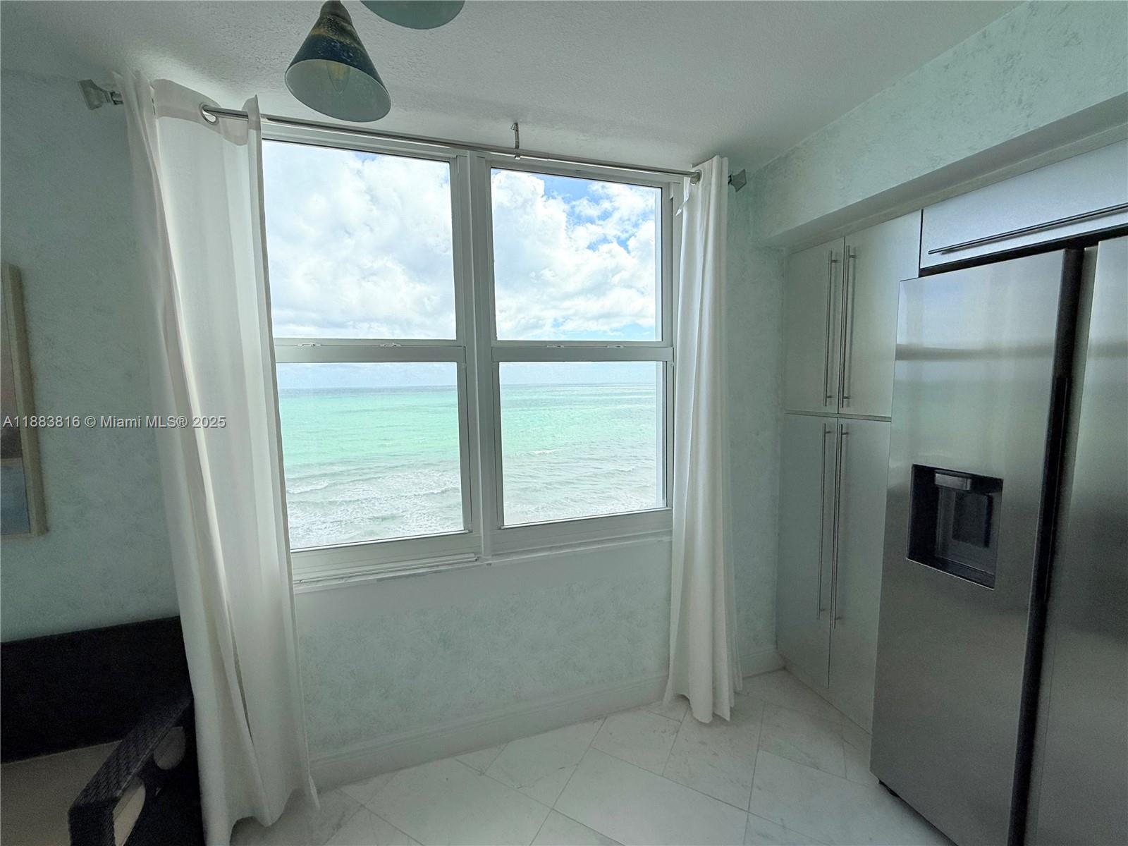 AQUARIUS CONDO - Residential Lease