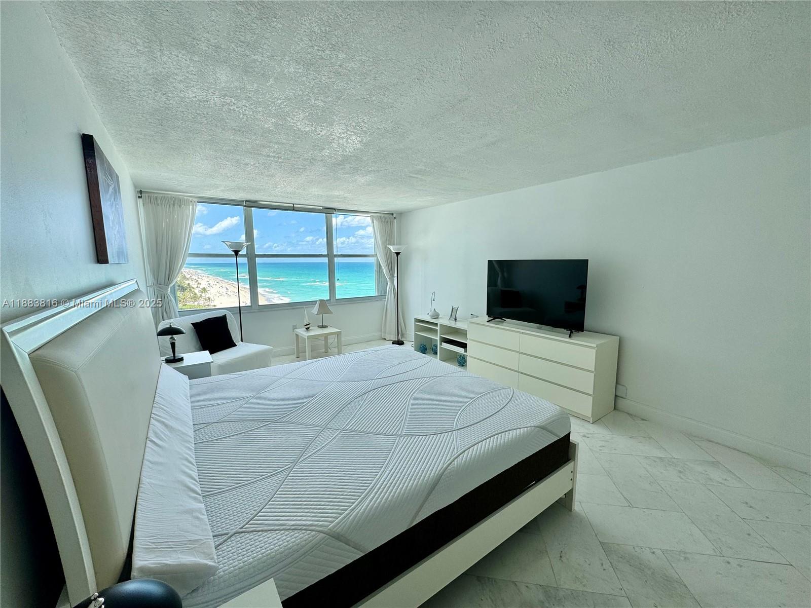 AQUARIUS CONDO - Residential Lease