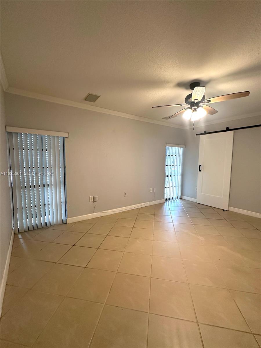 MIAMI LAKES WINDMILL GATE - Residential