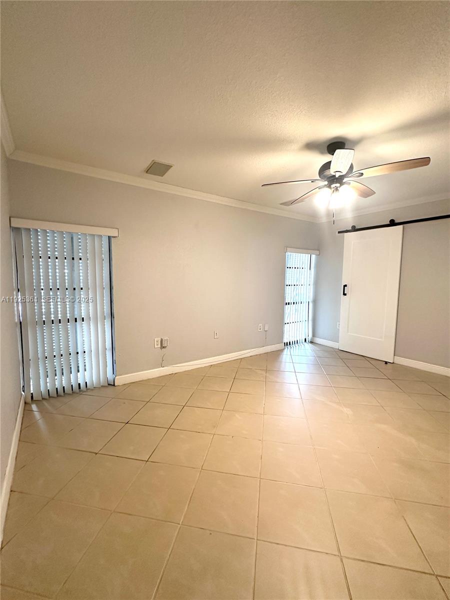 MIAMI LAKES WINDMILL GATE - Residential