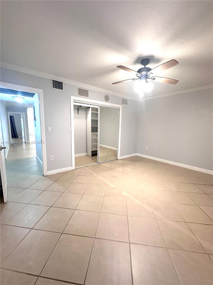 MIAMI LAKES WINDMILL GATE - Residential