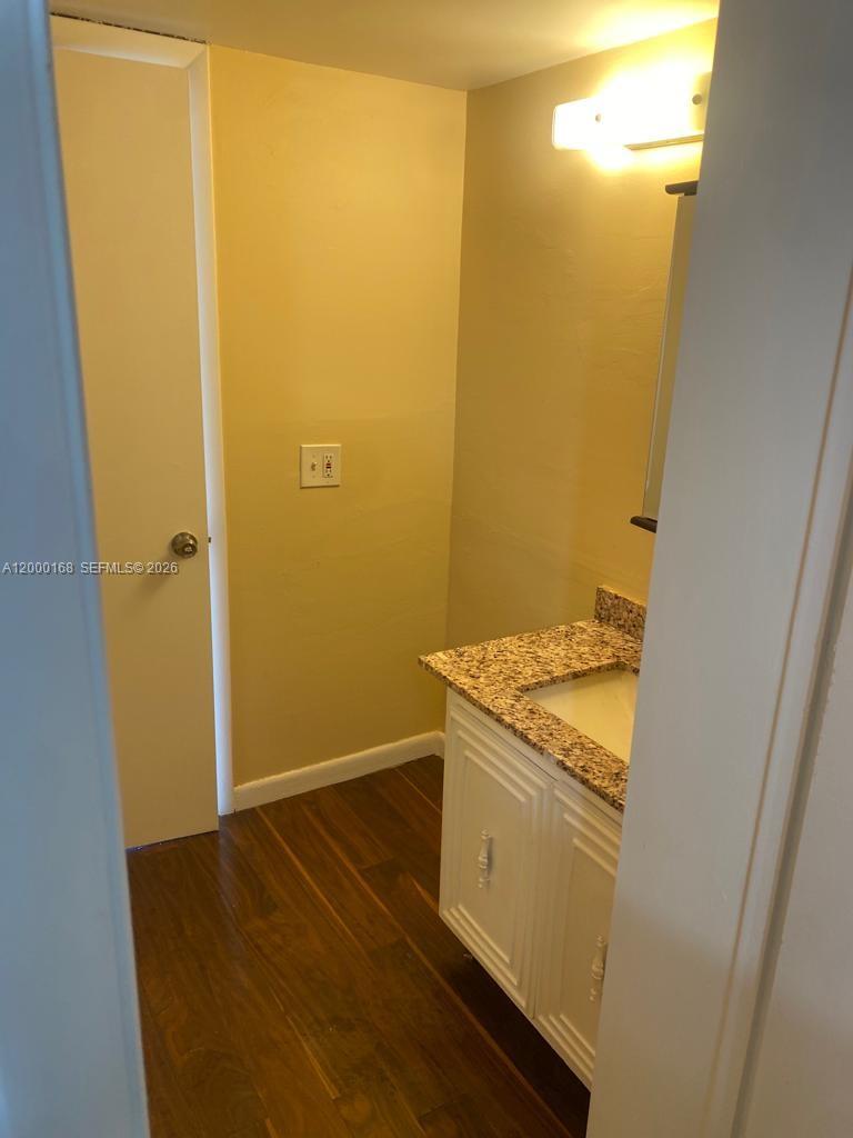 MONTECARLO CONDO - Residential