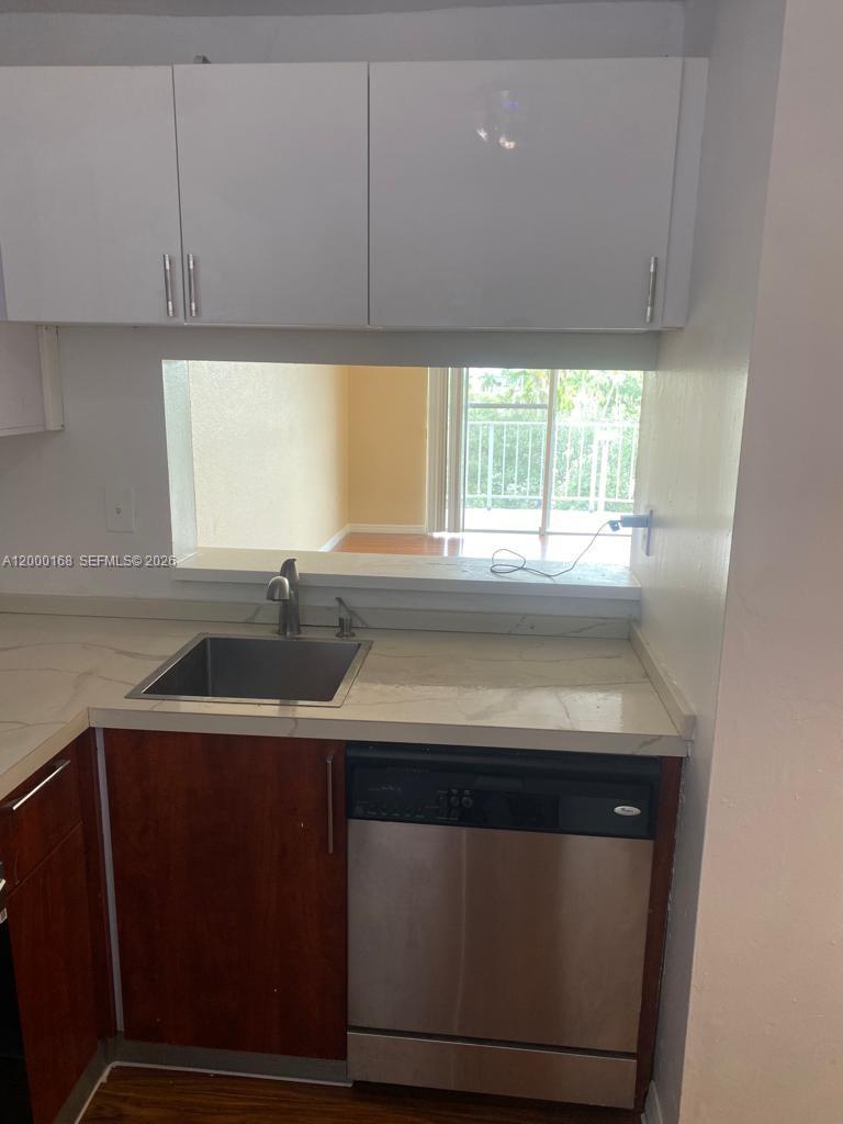 MONTECARLO CONDO - Residential