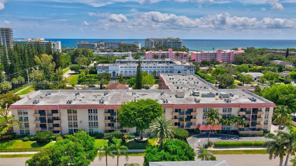 Photo of 1000 Spanish River Rd #2F, Boca Raton, FL 33432 (MLS # A11561855)