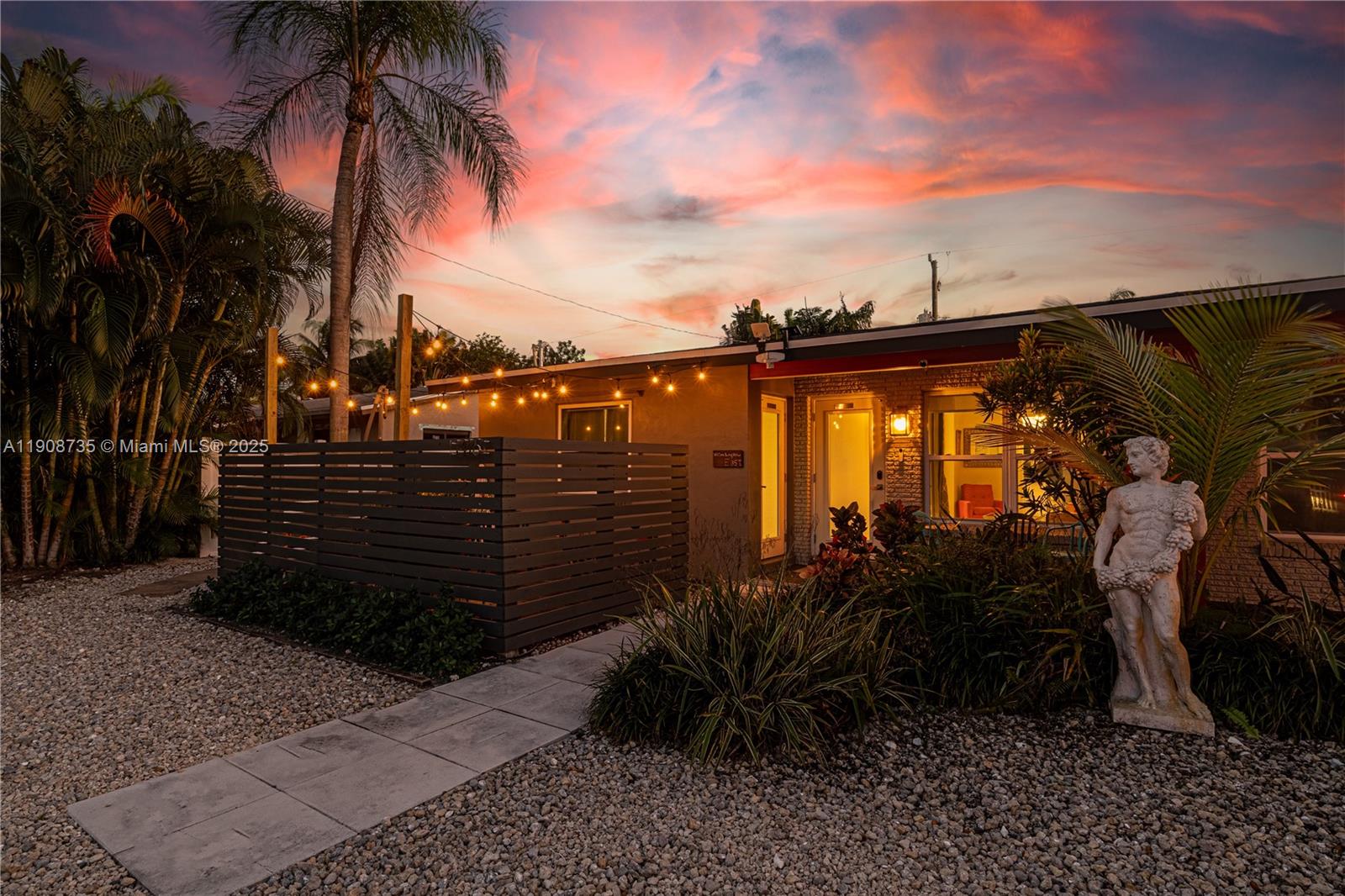 EDGEWATER ESTATES 1ST ADD - Residential Income