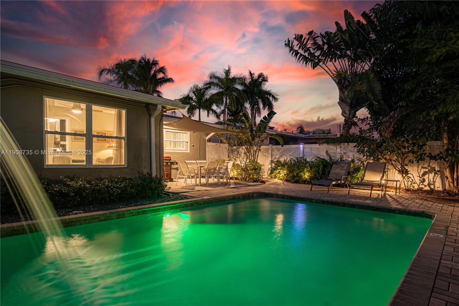 View photos, virtual tours, details... 1416 NE 23rd St