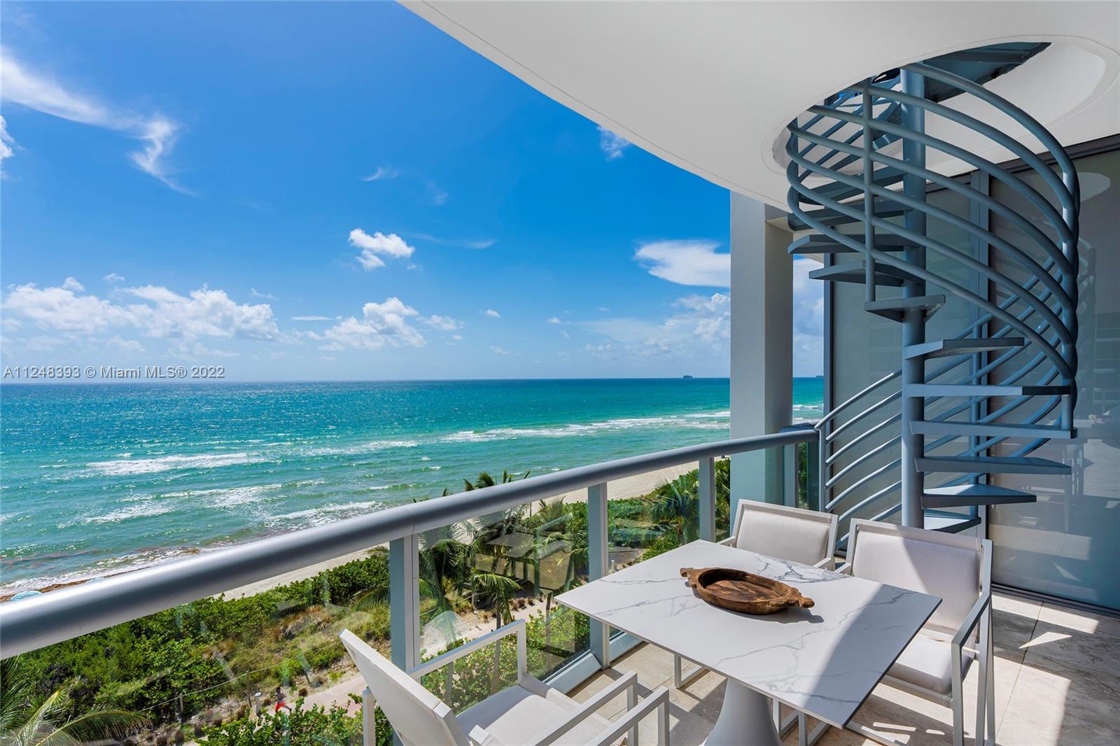 CARILLON CONDO - Residential