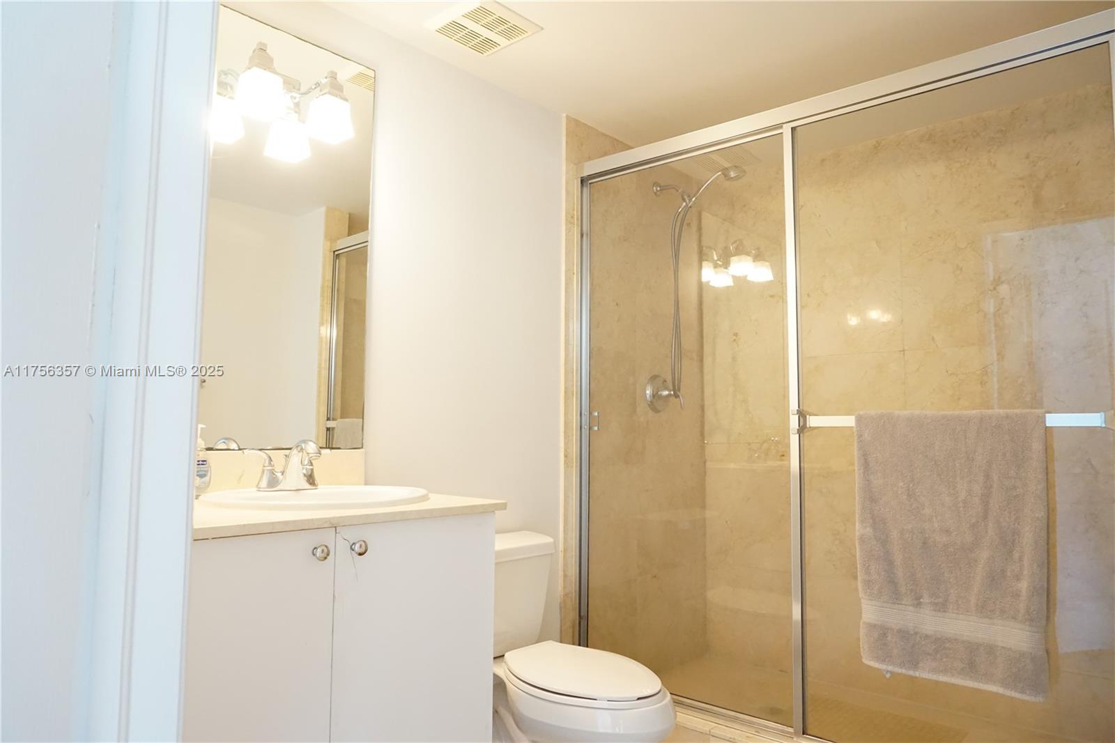 KING DAVID OF SUNNY ISLES - Residential