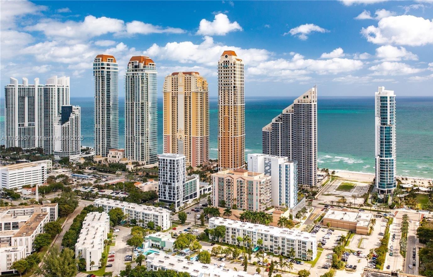 KING DAVID OF SUNNY ISLES - Residential
