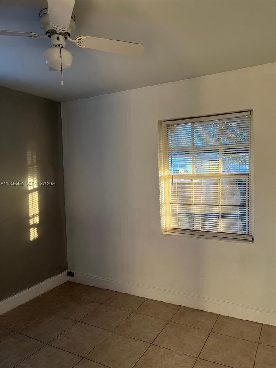 SUN LAND PARK - Residential Lease