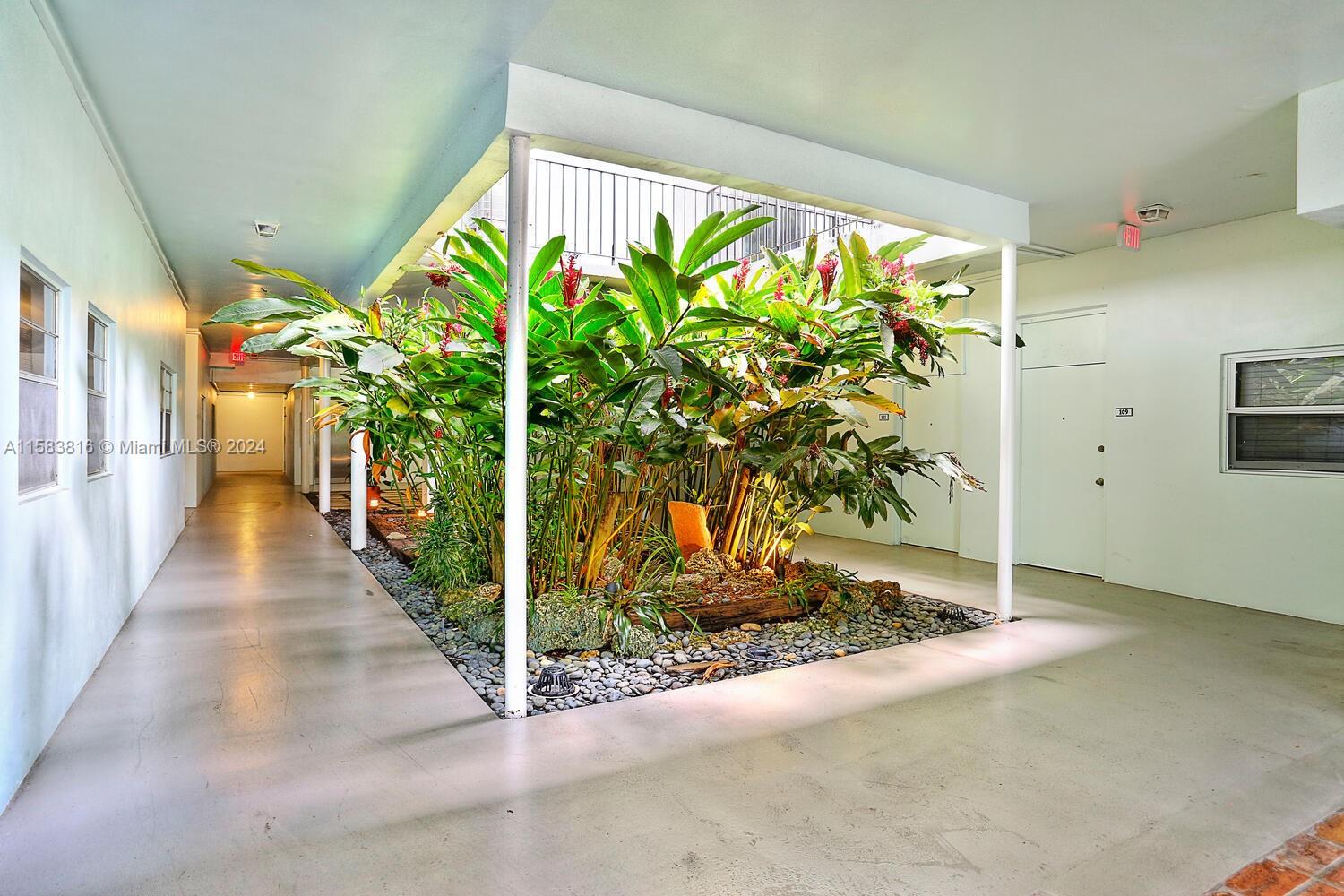 HARBOUR HILL CLUB CONDO - Residential Lease