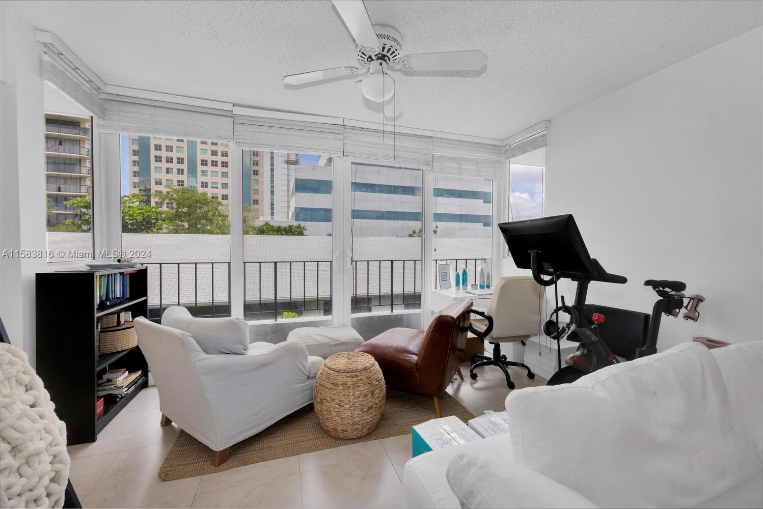 HARBOUR HILL CLUB CONDO - Residential Lease