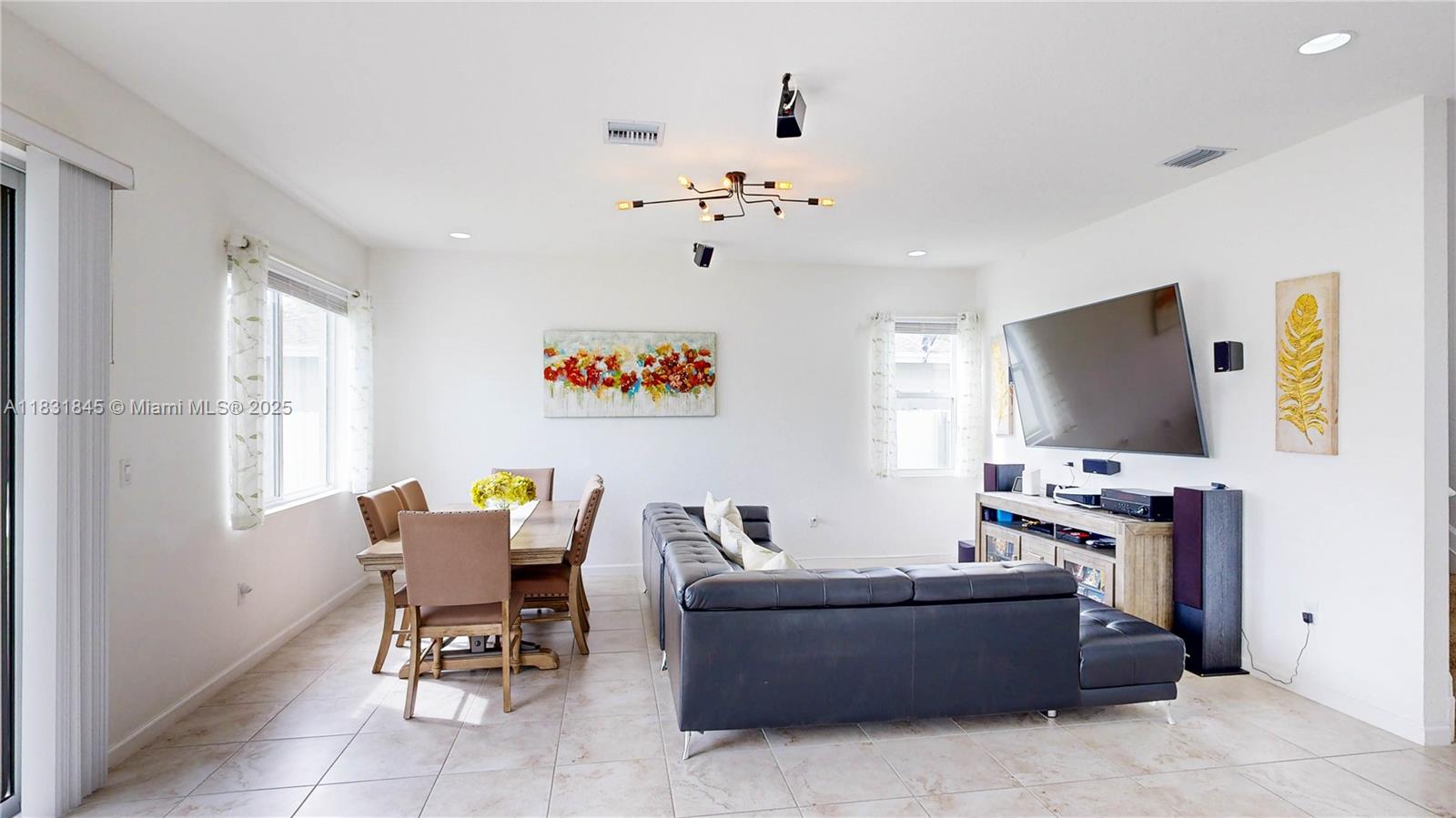 A H AT TURNPIKE SOUTH SEC - Residential