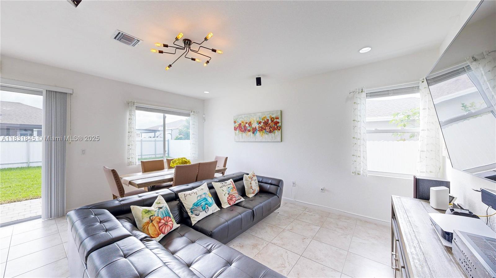 A H AT TURNPIKE SOUTH SEC - Residential