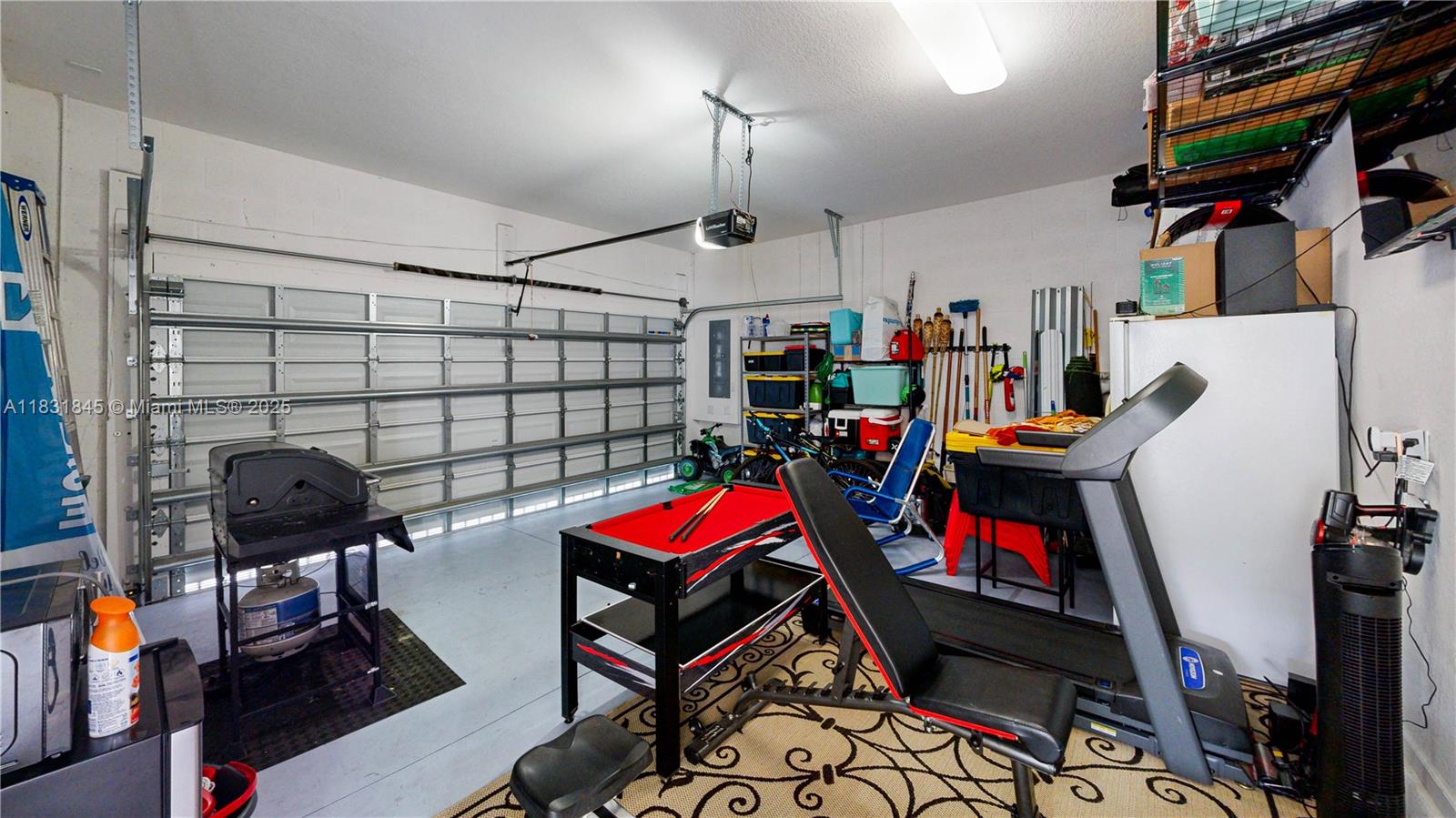 A H AT TURNPIKE SOUTH SEC - Residential