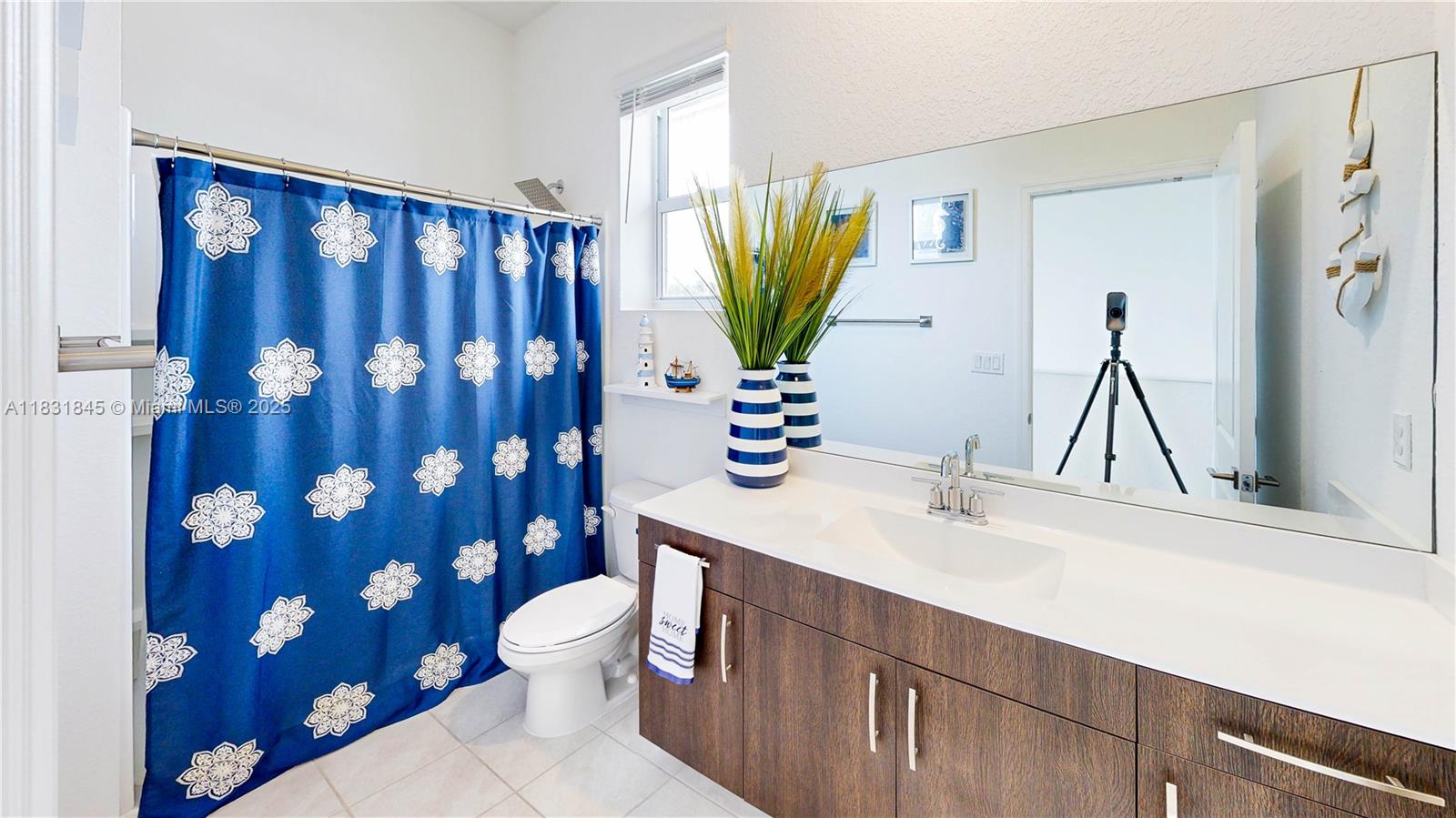 A H AT TURNPIKE SOUTH SEC - Residential