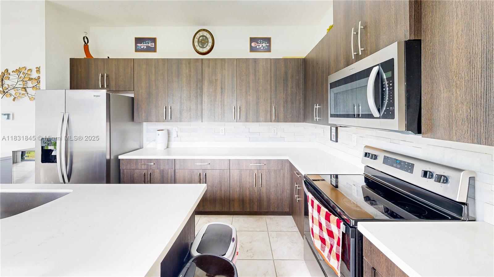 A H AT TURNPIKE SOUTH SEC - Residential