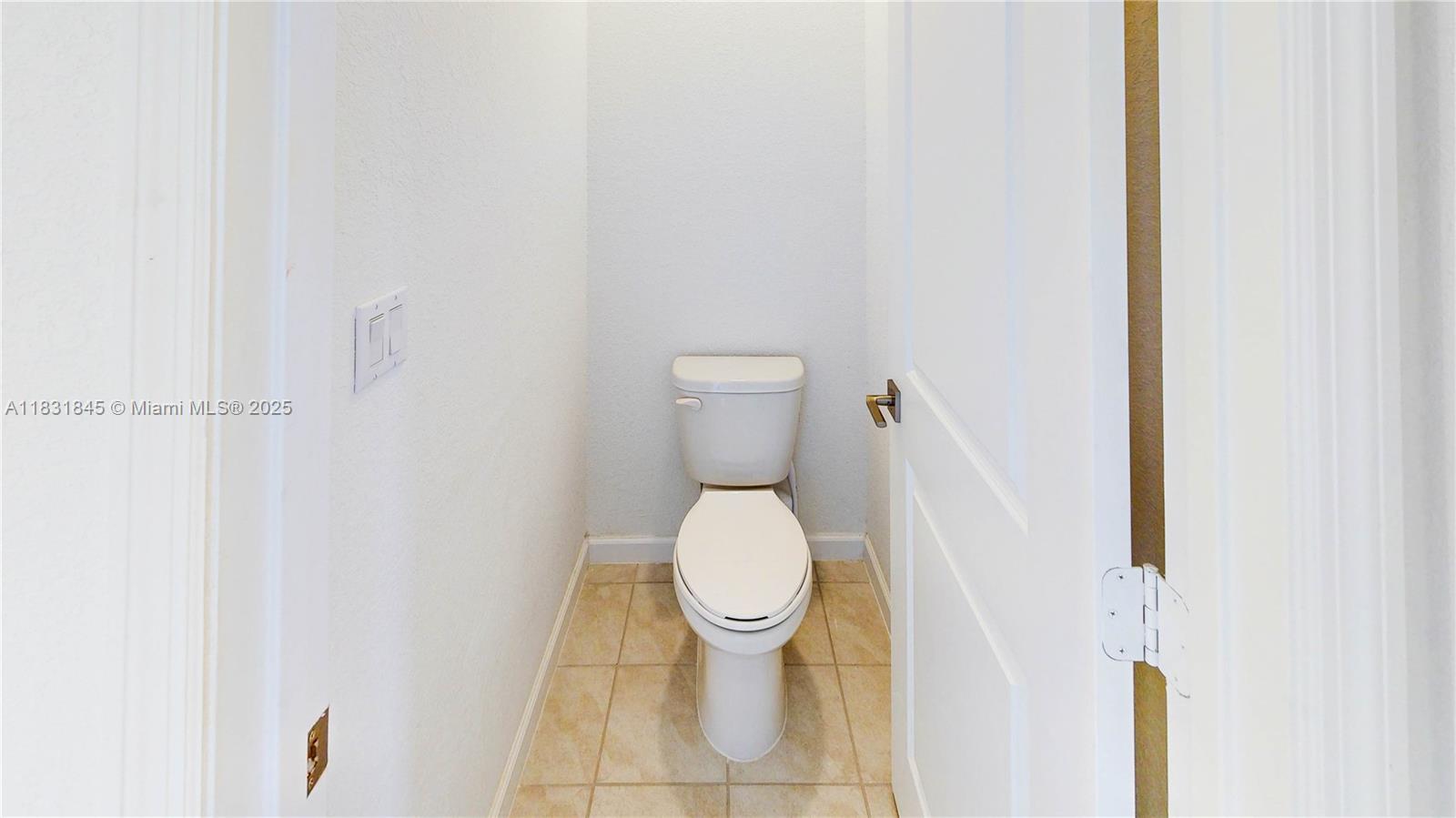 A H AT TURNPIKE SOUTH SEC - Residential