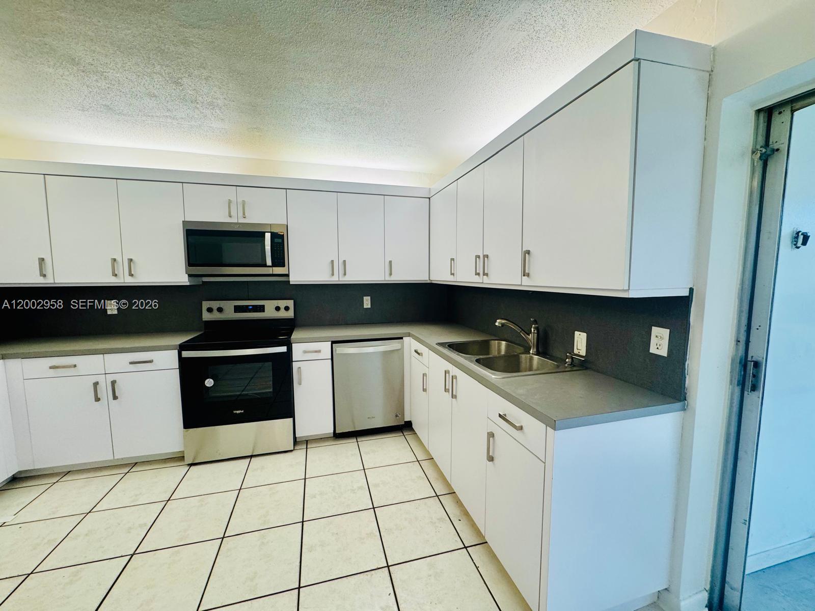 CONNOR ESTATES - Residential Income