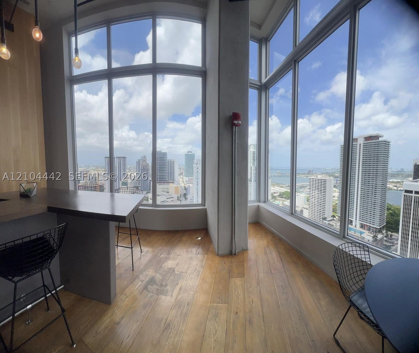 151 SE 1 st ST 1002