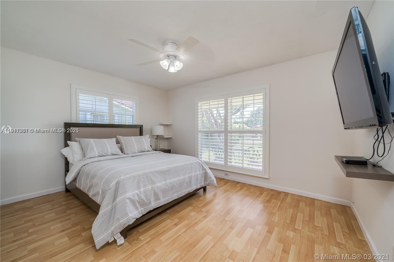 SUNNY ACRES - Residential Lease