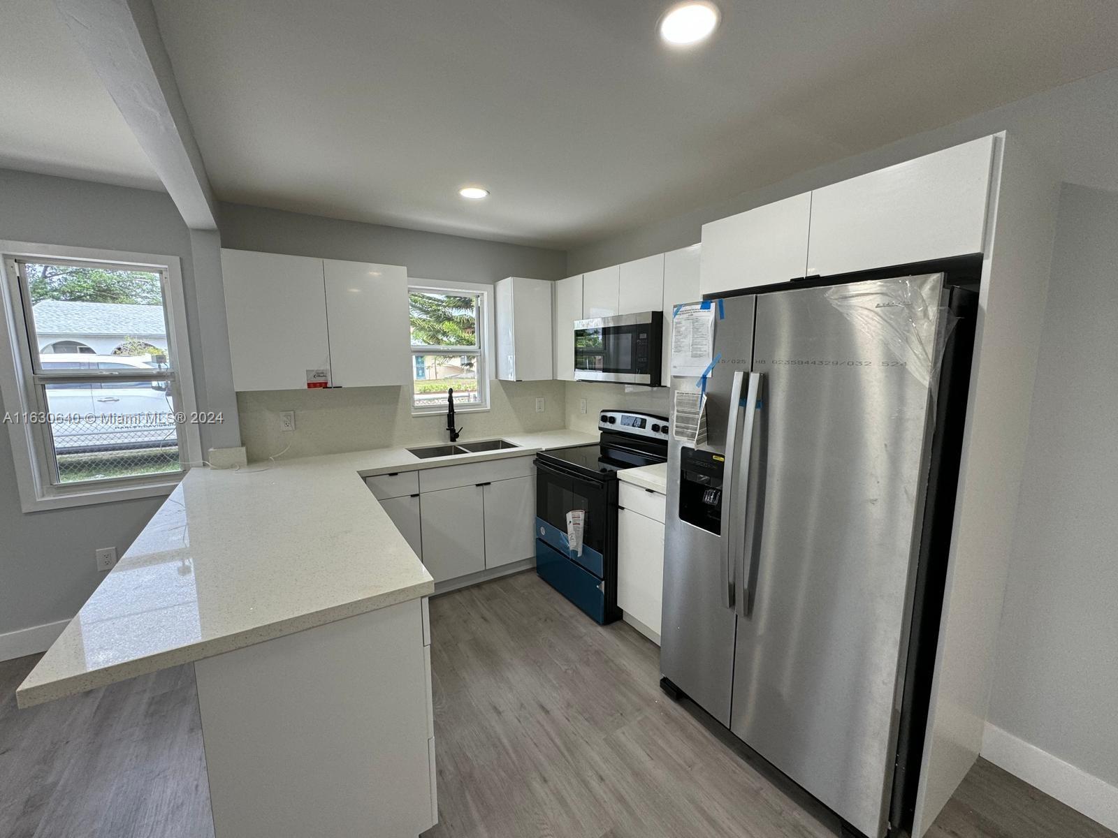 HIGH RIDGE PARK - Residential