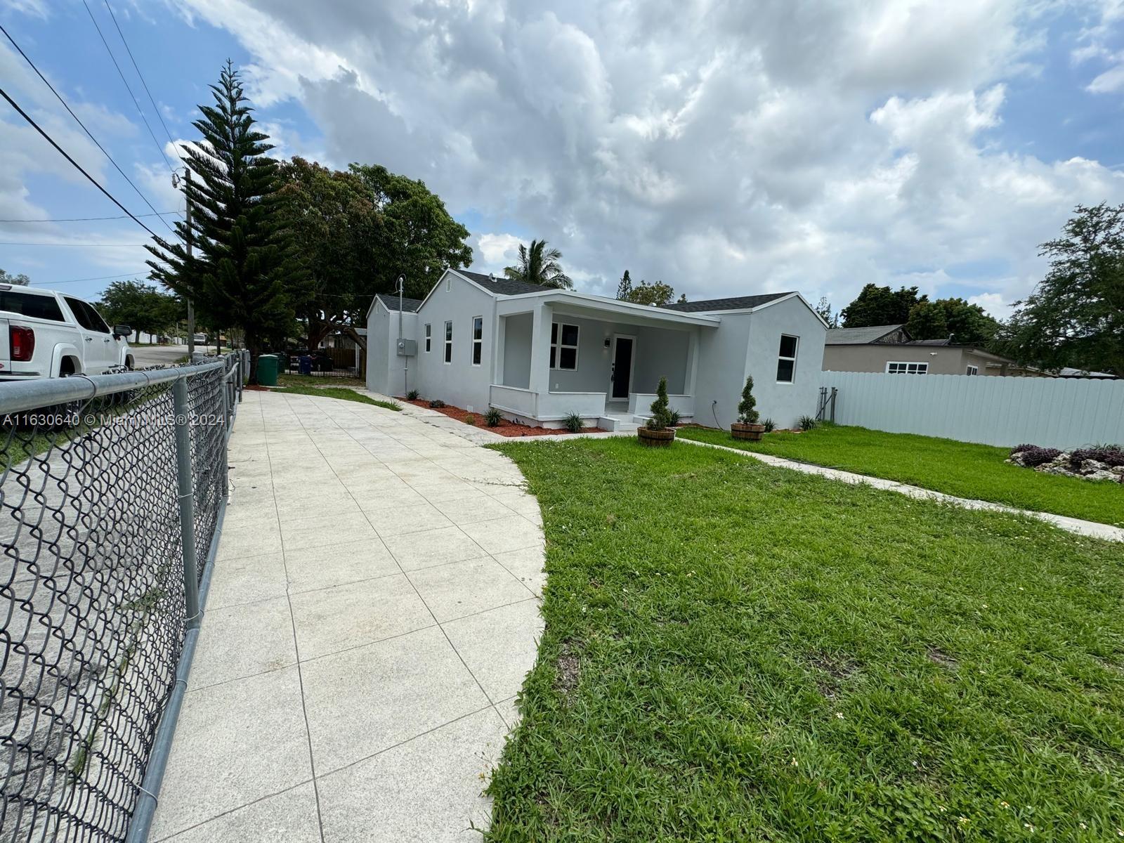 HIGH RIDGE PARK - Residential