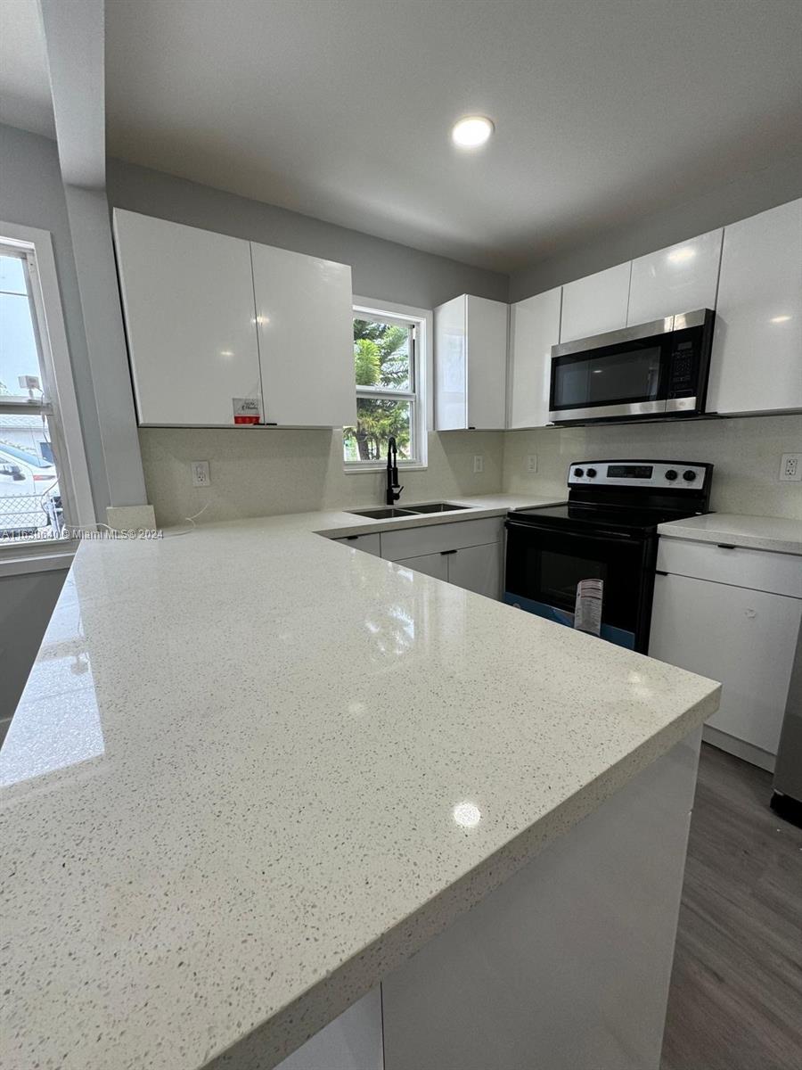 HIGH RIDGE PARK - Residential