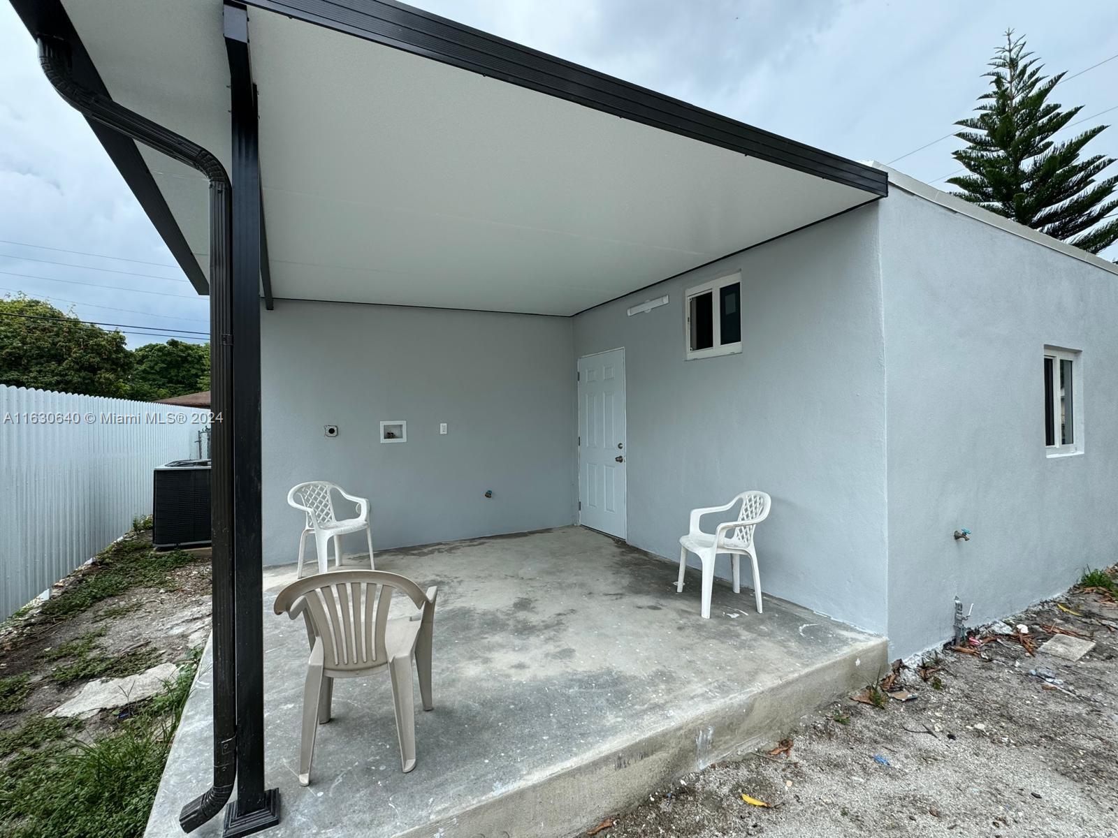 HIGH RIDGE PARK - Residential