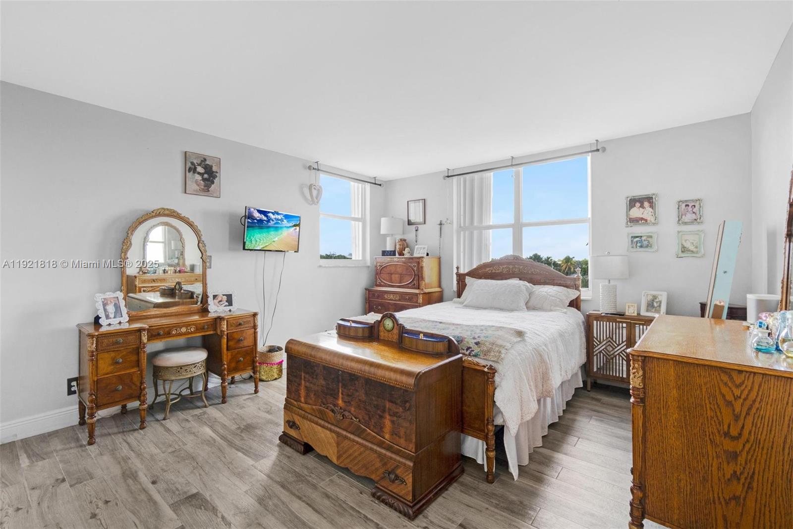 SAVOY EAST CONDO - Residential