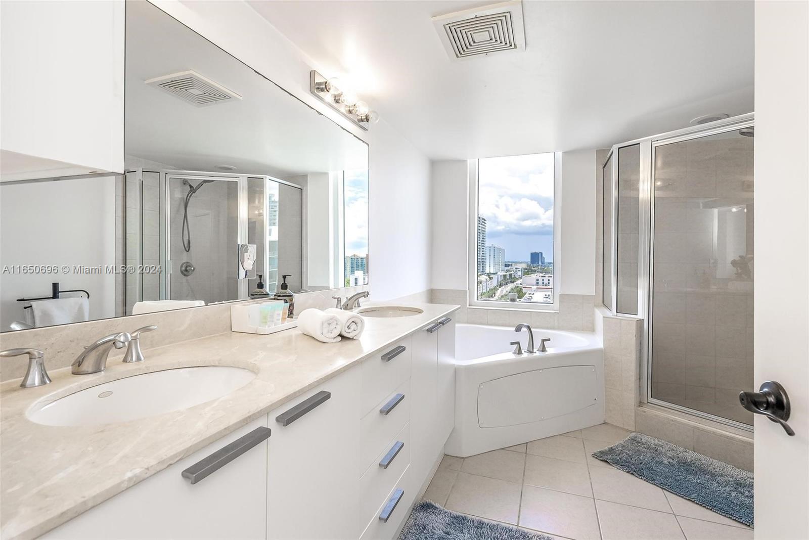 LA PERLA CONDO - Residential Lease