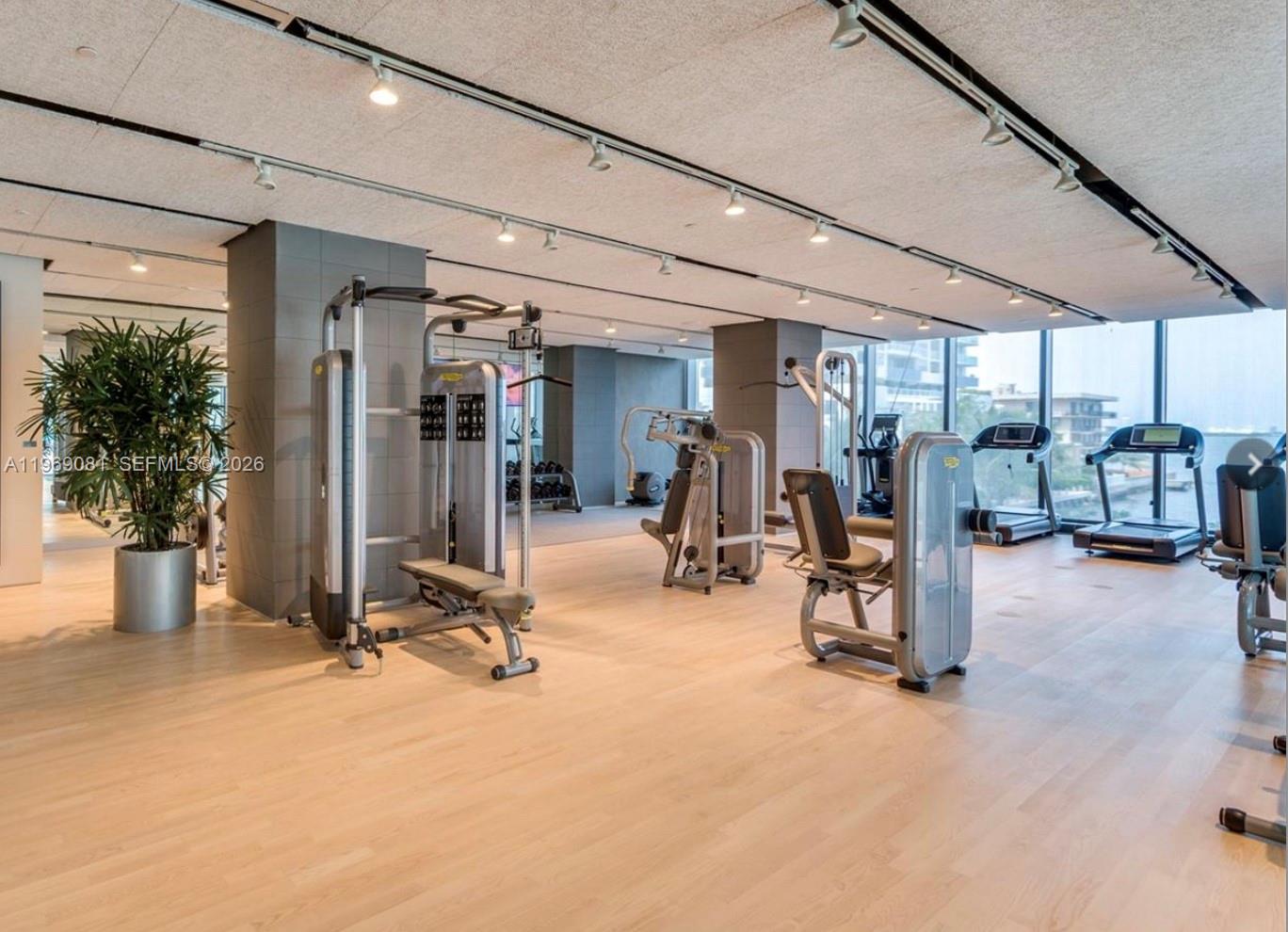 ICON BAY CONDO - Residential Lease