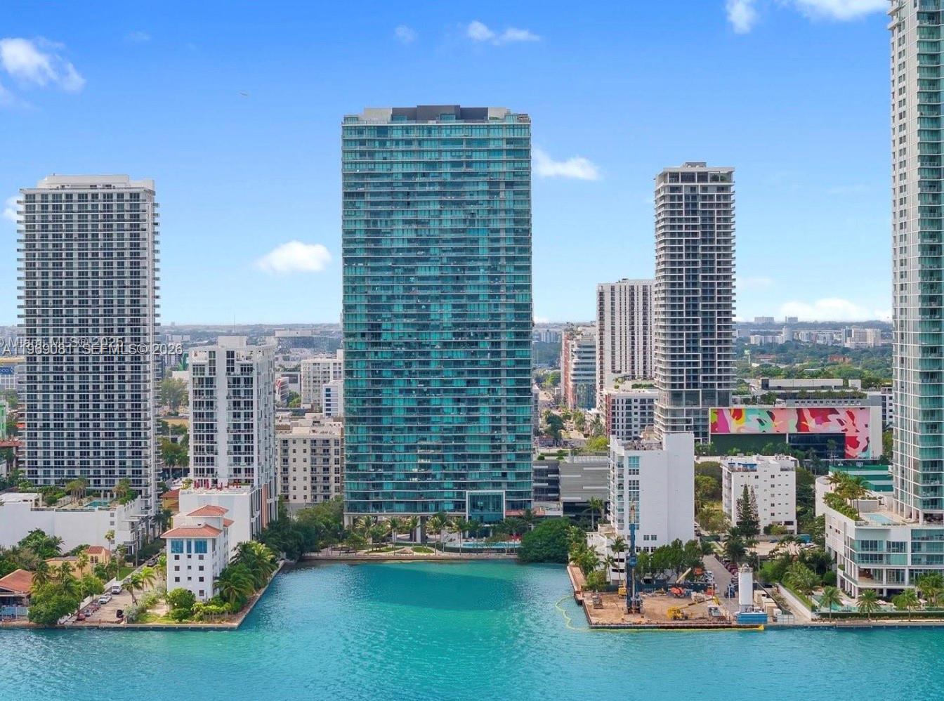 ICON BAY CONDO - Residential Lease