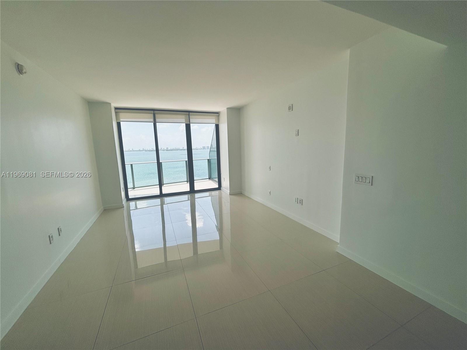 ICON BAY CONDO - Residential Lease