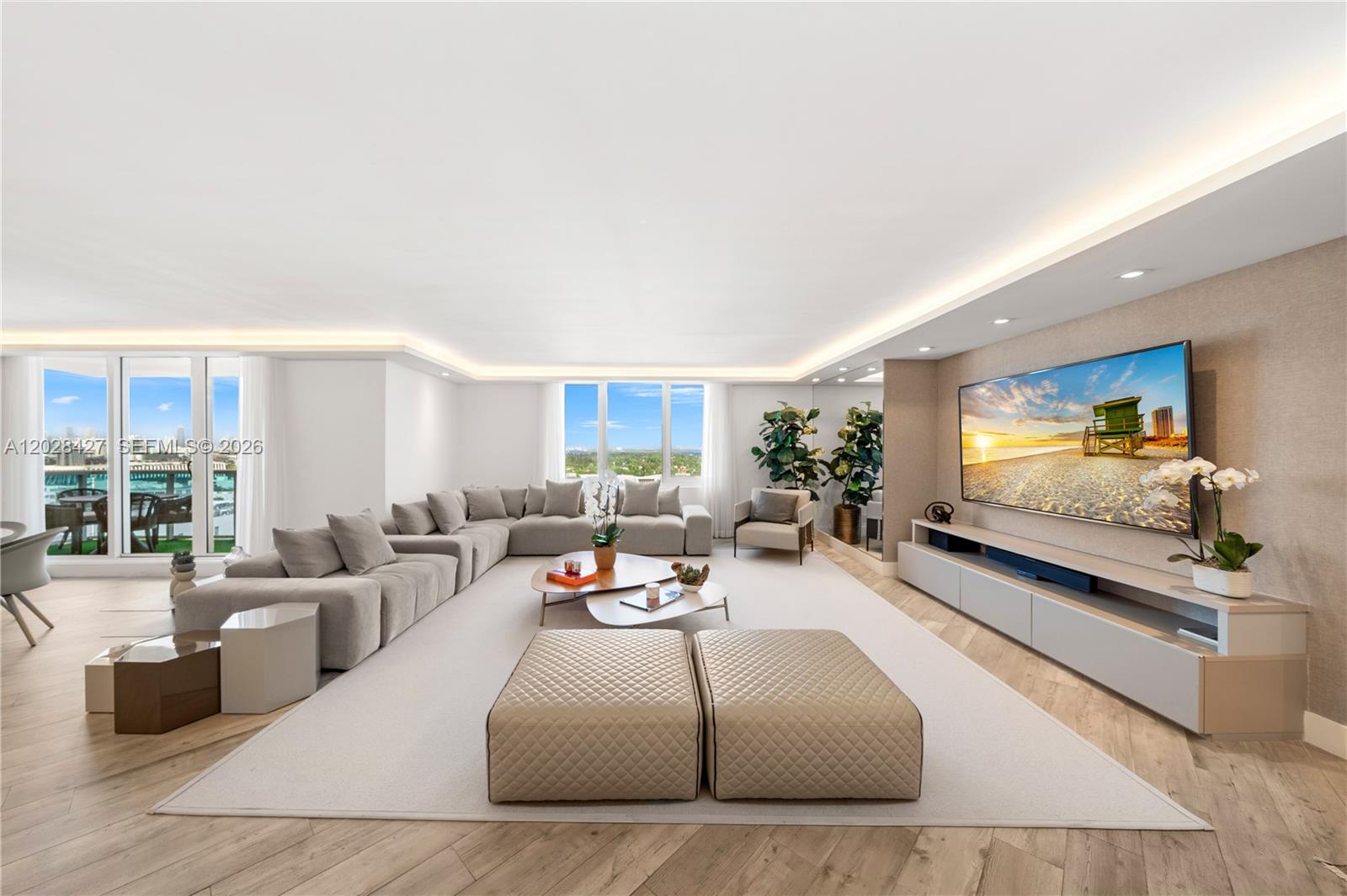 RONEY PALACE CONDO - Residential