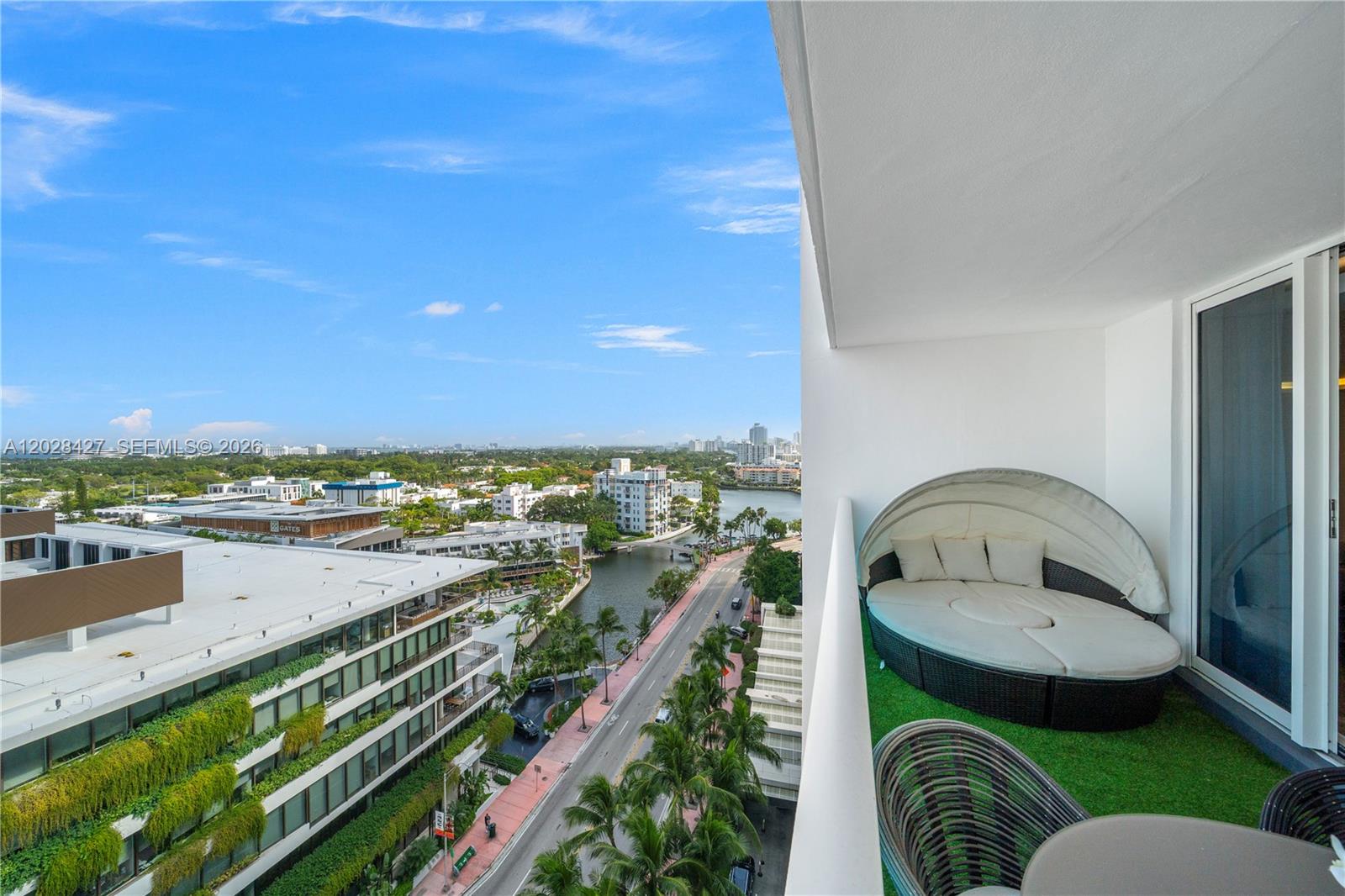 RONEY PALACE CONDO - Residential