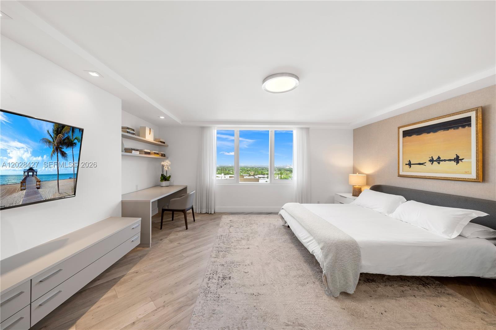 RONEY PALACE CONDO - Residential