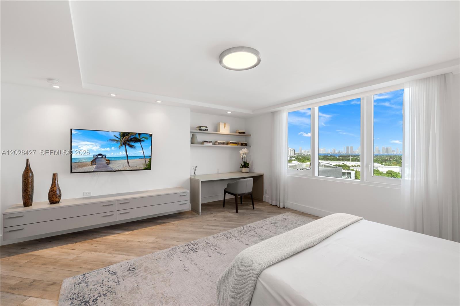 RONEY PALACE CONDO - Residential