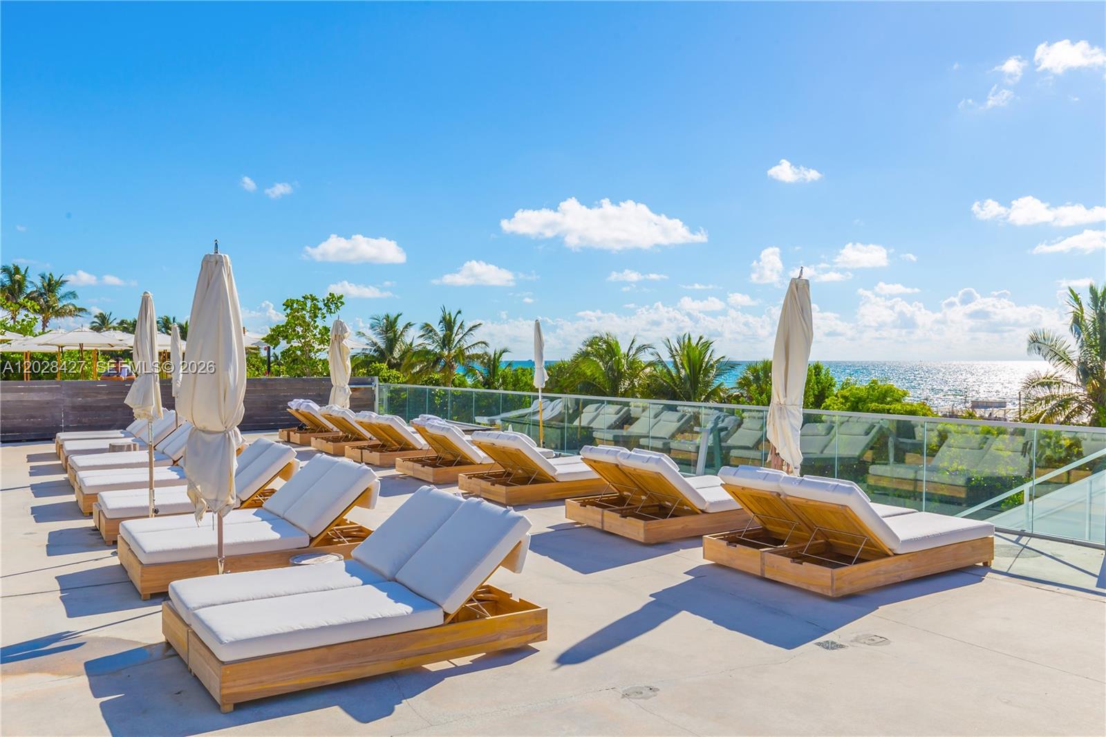 RONEY PALACE CONDO - Residential