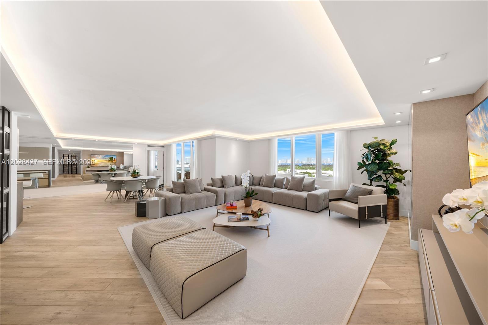 RONEY PALACE CONDO - Residential