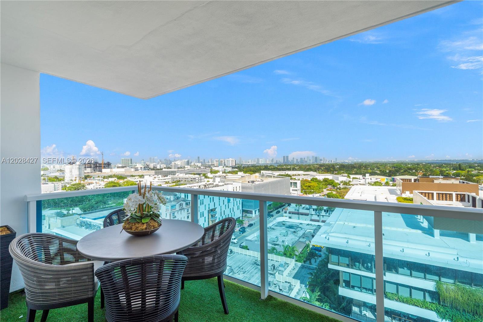 RONEY PALACE CONDO - Residential